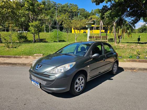PEUGEOT 207 1.4 XR 8V FLEX 4P MANUAL